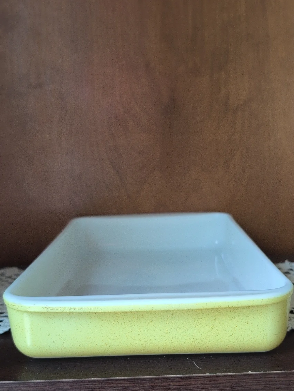 Vintage Pyrex 2 Quart Casserole Dish Yellow #232